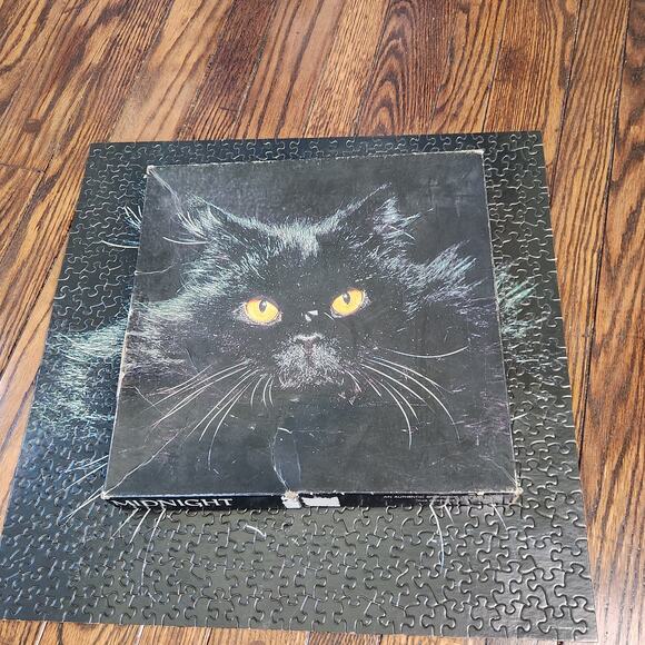 Black Cat Springbok Puzzle 50 Piece Midnight 70s Halloween Spell - Picture 3 of 13